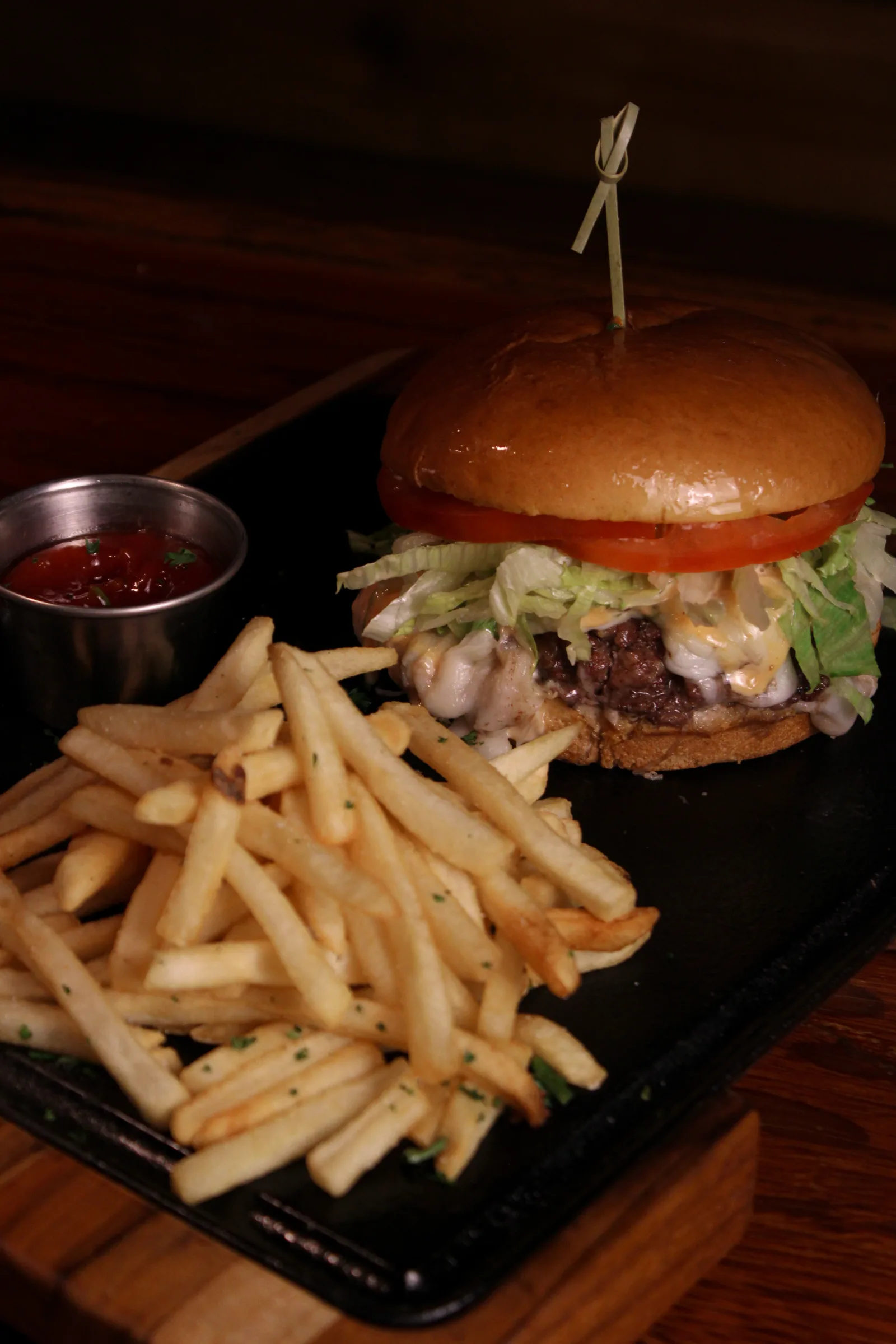 Vila Burger at Vila Boteco Bar